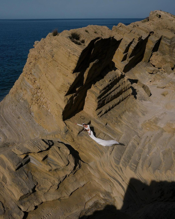45 Must-Save Cinematic Wedding Photos that Feel Straight Out of a Movie