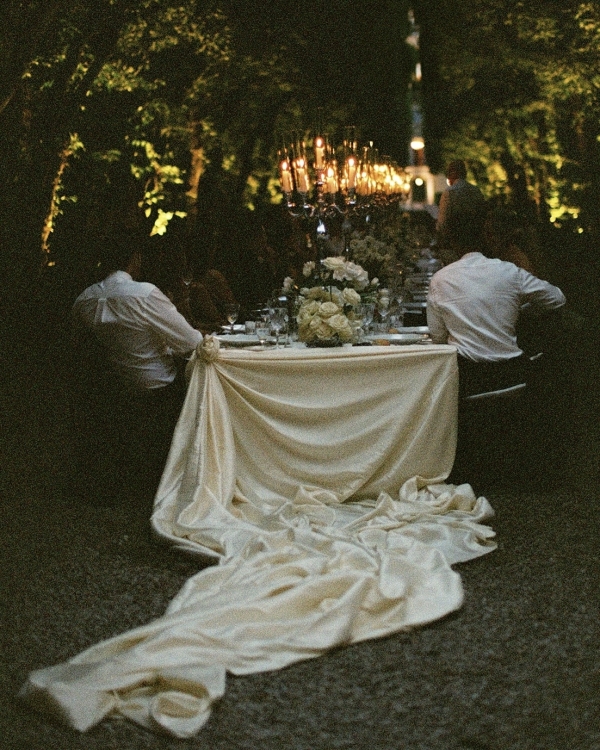 A Vintage-Infused Verona Wedding Dripping With Roses, Silk & Italian Romance