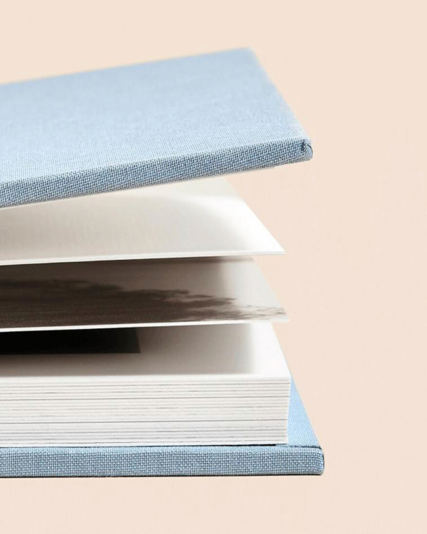 8 DIY Websites to Create a Coffee-Table Worthy Wedding Photobook