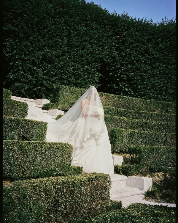 A Vintage-Infused Verona Wedding Dripping With Roses, Silk & Italian Romance