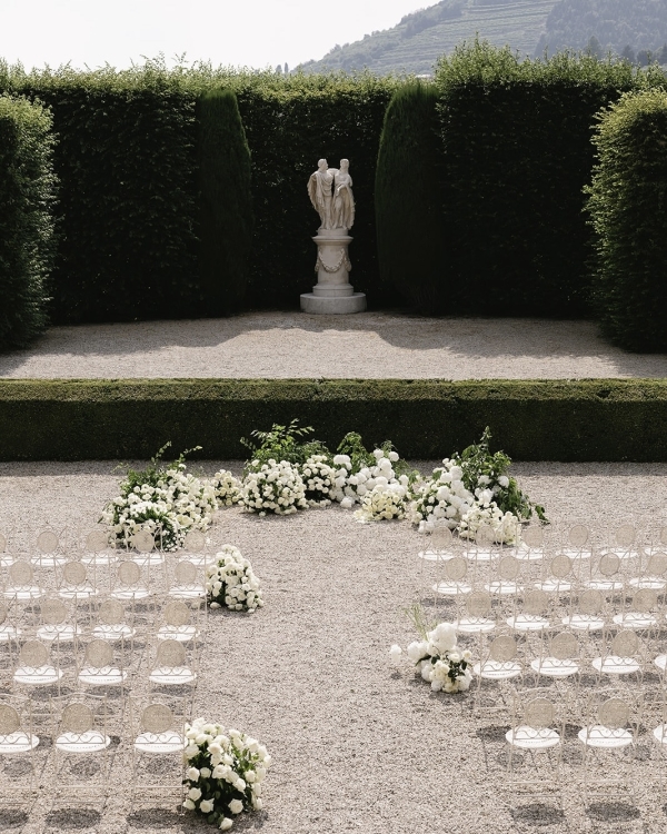 A Vintage-Infused Verona Wedding Dripping With Roses, Silk & Italian Romance