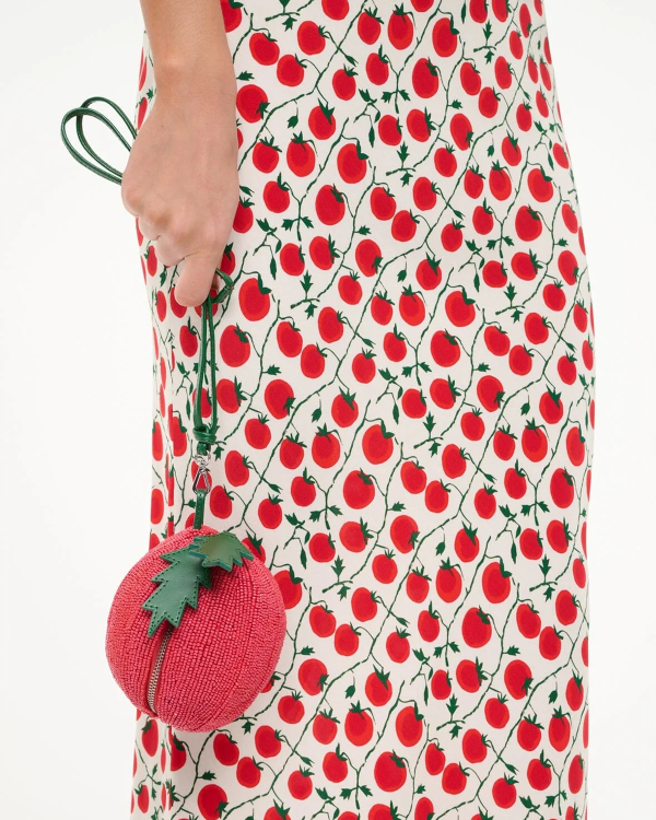 30 Fun & Novelty Clutch Ideas for the Bride Who Wants to Stand Out