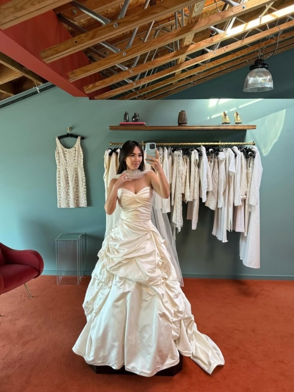 12 Must-Visit Boutiques for Chic Vintage & Archival Designer Wedding Dresses
