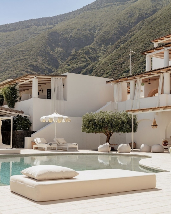 12 Dreamy Hotels & Resorts in Sicily for a Romantic Honeymoon