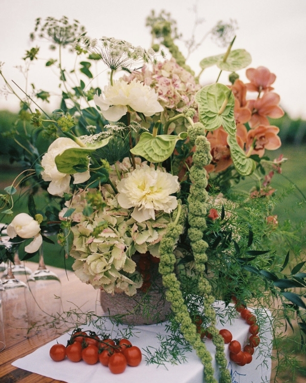 A Stylish Vintage Wedding on Long Island’s North Fork