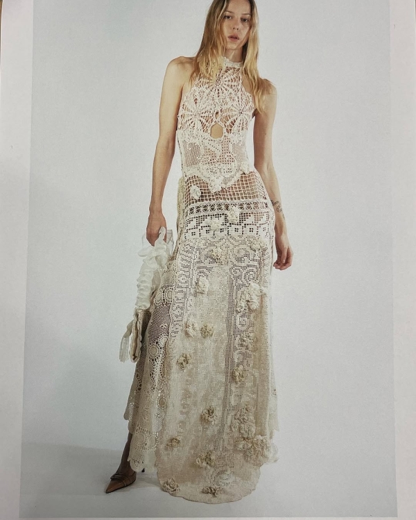 The Boho Revival: 40 Bohemian Wedding Dresses & Accessories for the Modern Bride