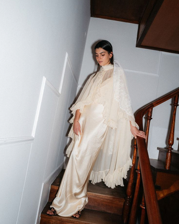 The Boho Revival: 40 Bohemian Wedding Dresses & Accessories for the Modern Bride