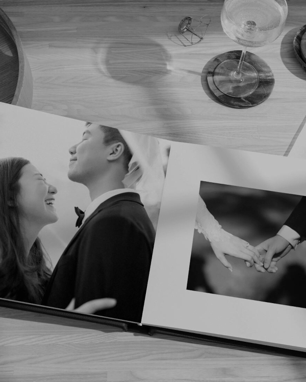 8 DIY Websites to Create a Coffee-Table Worthy Wedding Photobook