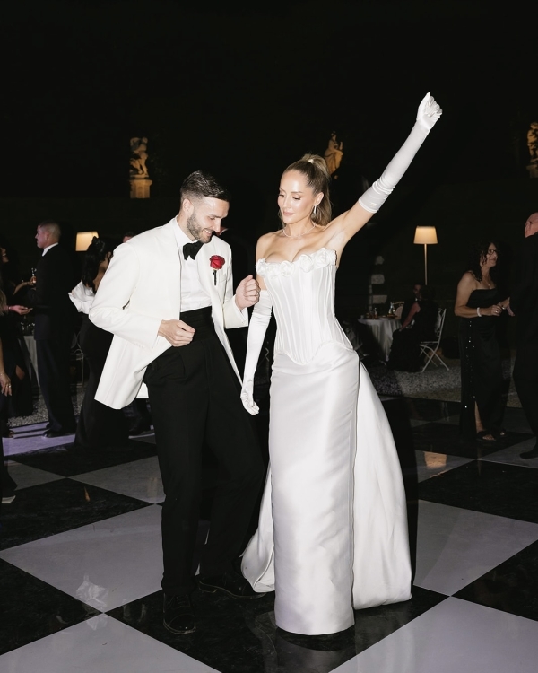 A Vintage-Infused Verona Wedding Dripping With Roses, Silk & Italian Romance