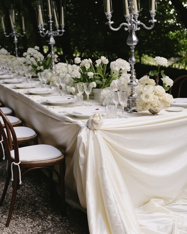 A Vintage-Infused Verona Wedding Dripping With Roses, Silk & Italian Romance