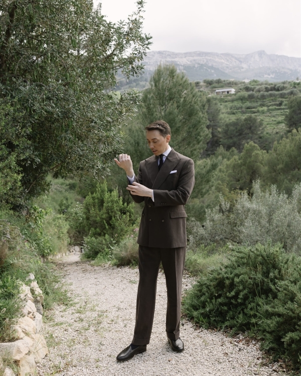 A Mediterranean Sunset Soirée With a Fresh Citrus Sixties Twist