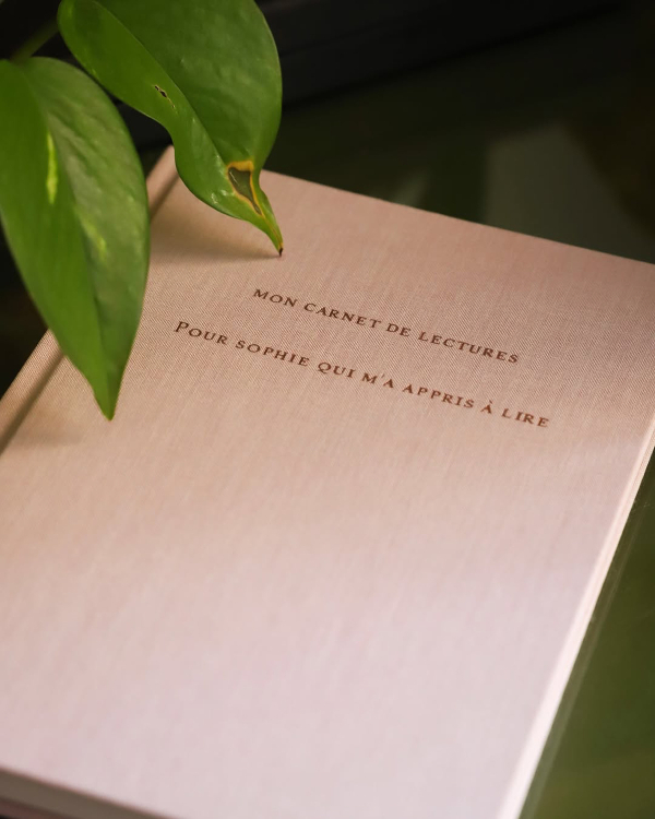 8 DIY Websites to Create a Coffee-Table Worthy Wedding Photobook