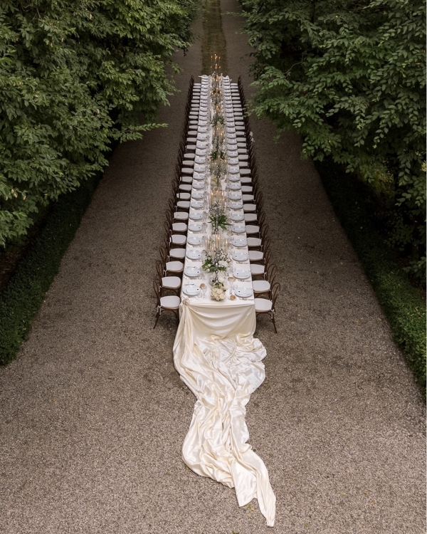 A Vintage-Infused Verona Wedding Dripping With Roses, Silk & Italian Romance