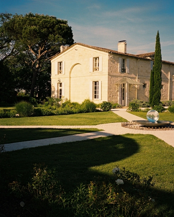 A Dreamy Château Wedding Where French Romance Meets Lebanese Tradition — photo 2
