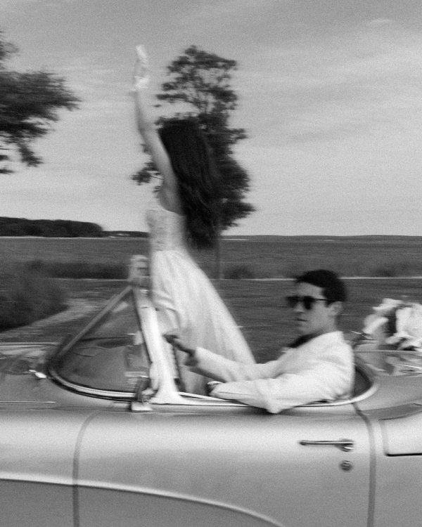 A Stylish Vintage Wedding on Long Island’s North Fork