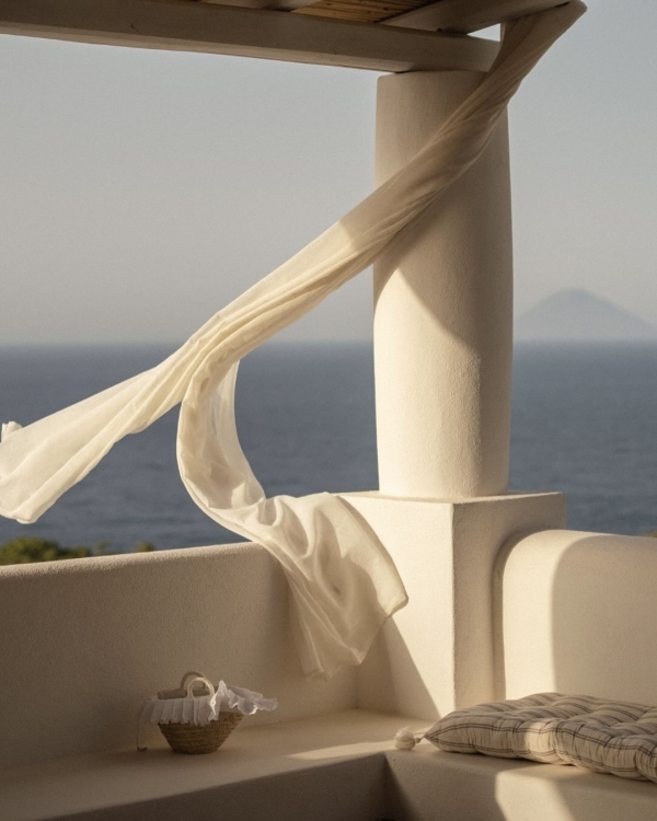 12 Dreamy Hotels & Resorts in Sicily for a Romantic Honeymoon