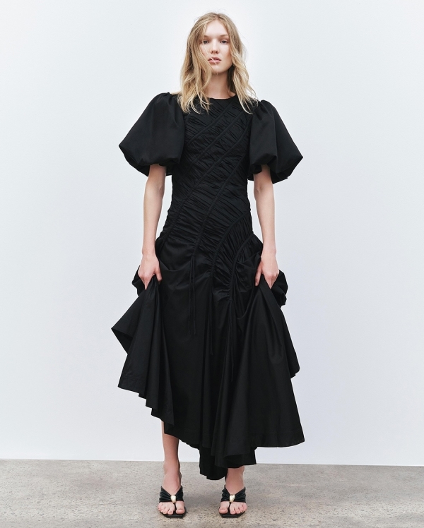 12 Best Designers to Shop for Chic Mother of the Bride Looks