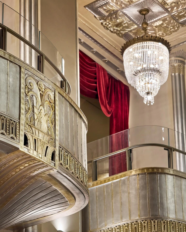 <a href="https://www.instagram.com/waldorfastoria/p/DOMBxBBDhl5/?img_index=5">Waldorf Astoria New York﻿</a>
