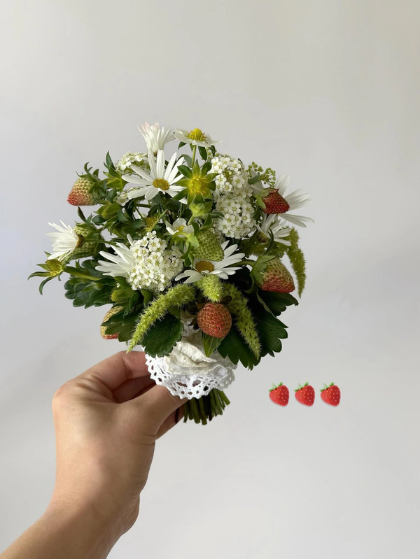 <a href="https://www.instagram.com/p/DWTrtSsDxtX/">Midbaar</a>
