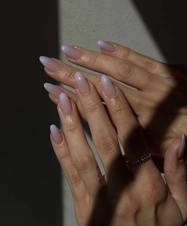 <a href="https://www.instagram.com/p/DbyRetFG9NQ/?img_index=1">Scaviar Nails</a>