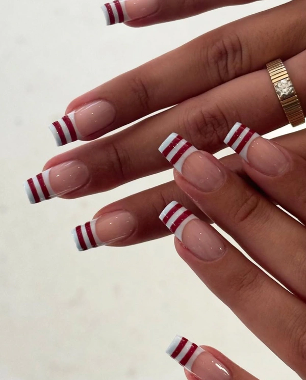 <a href="https://www.instagram.com/p/DRJuVz_iJYm/?img_index=1">Doki Nails</a>