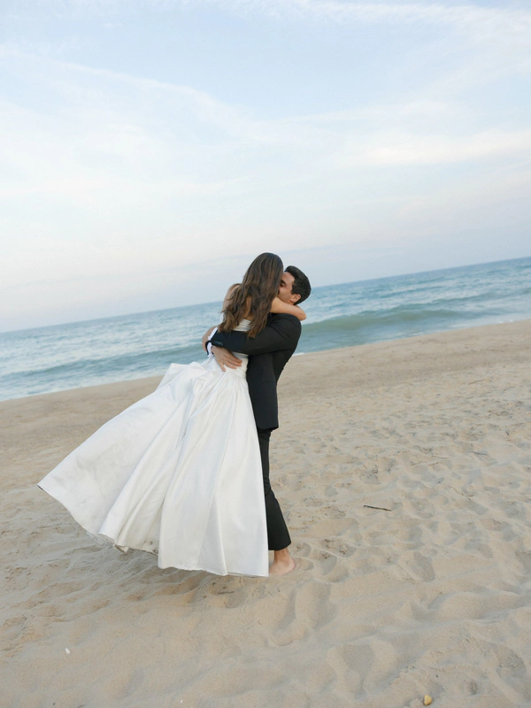 <a href="https://www.instagram.com/gurneysresorts/?hl=en">Gurney’s Montauk Resort &amp; Seawater Spa</a>, Photography: <a href="https://www.instagram.com/lexiehand/p/DcPVbWzGu8q/?hl=en&amp;img_index=19">Lexie Hand</a>