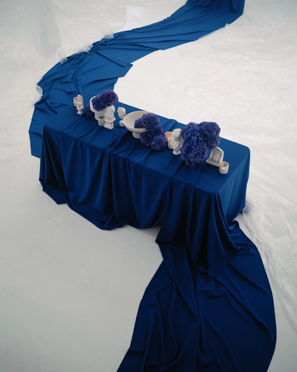 Floral Styling &amp; Photography: <a href="https://www.instagram.com/p/DQNGEMzDXHI/?img_index=1">Brancoprata</a>
