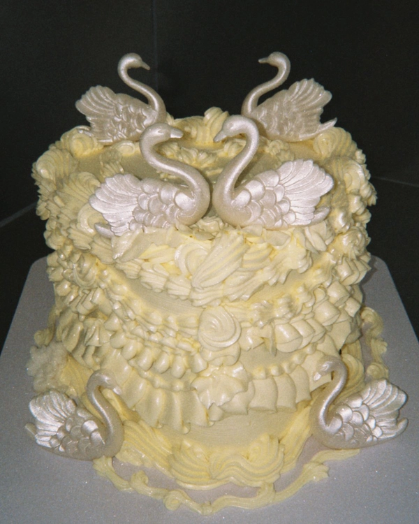 <a href="https://www.instagram.com/p/DWeBnrODDd-/?img_index=4">Groovy Bakes</a>
