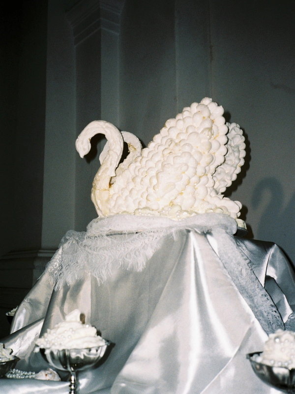 <a href="https://www.instagram.com/p/DaumKrNGT1r/?img_index=2">Kate Batter</a>, Photography: <a href="https://www.instagram.com/el.woodsphotography/">El Woods Photography</a>