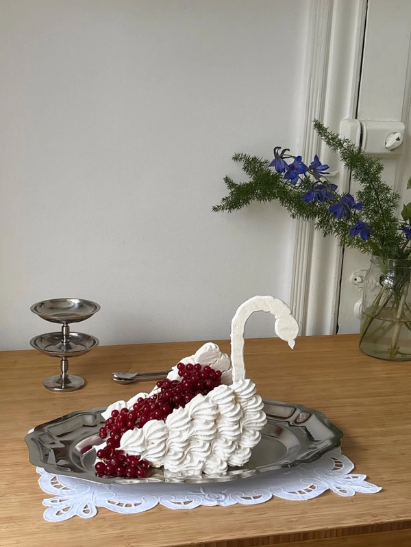 <a href="https://www.instagram.com/p/DVAvH6uiLoA/?img_index=1">Klara's Table</a>