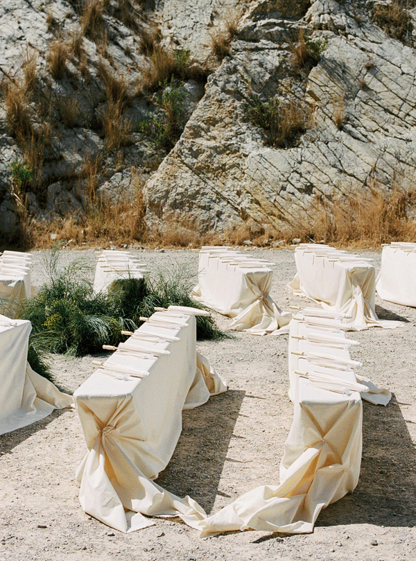 Modern Design Meets Mediterranean Ease at This Rock-Carved Vineyard Wedding in Mallorca