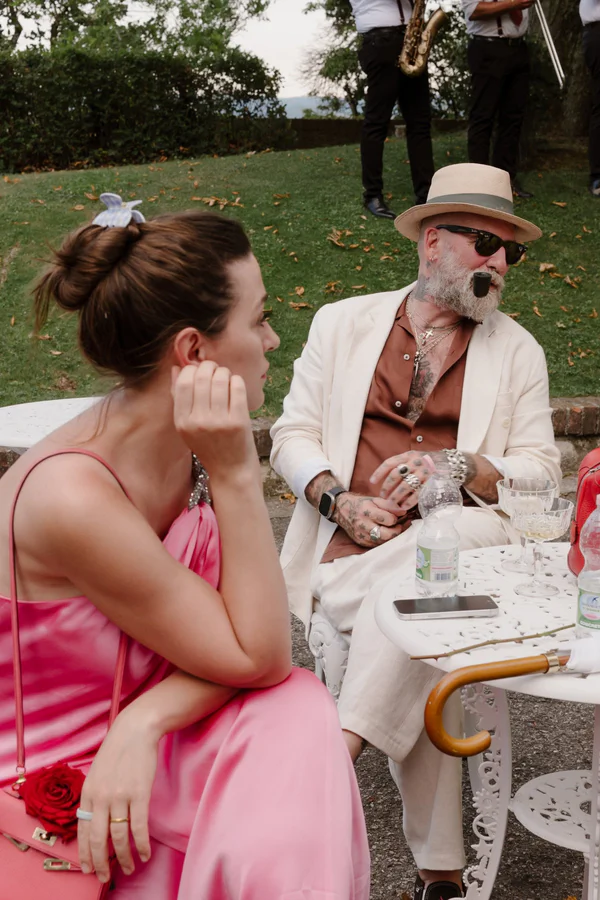 A Surreal Artist’s Italian Wedding with 2,000 Red Roses, a Two-Metre Bleeding Cake & Viktor & Rolf Couture