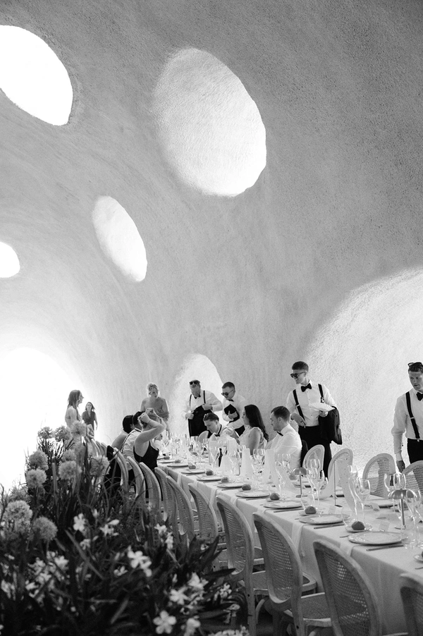 Modern Design Meets Mediterranean Ease at This Rock-Carved Vineyard Wedding in Mallorca