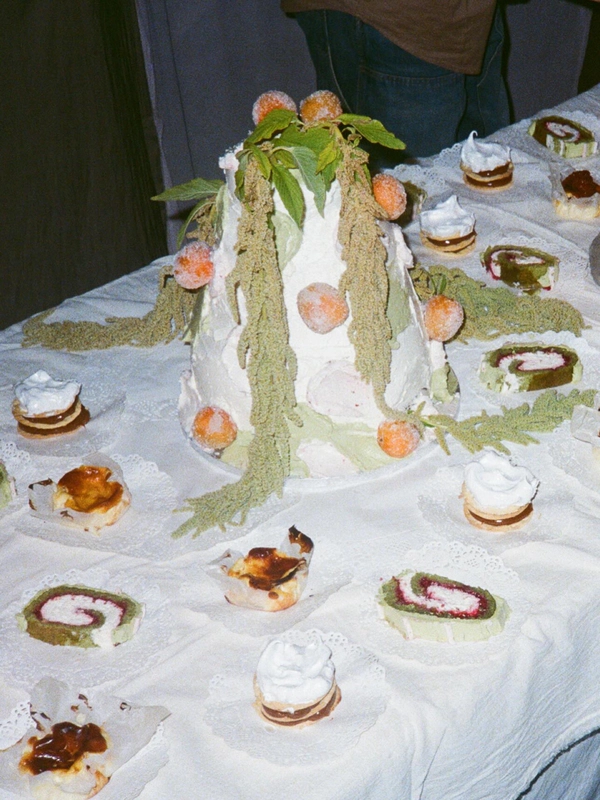 Tutti on Your Table, wedding cakes & catering in United Kingdom — portfolio photo 9