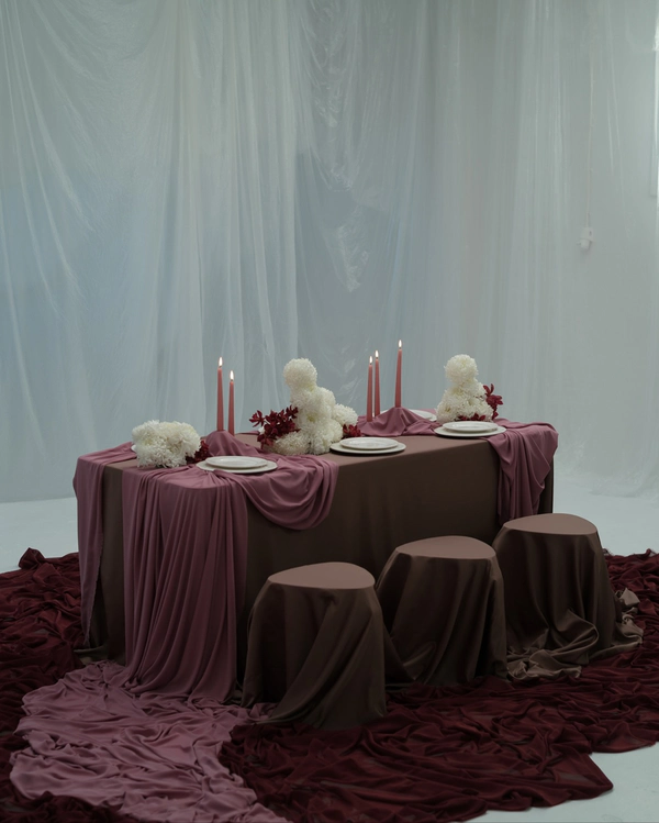 Floral Styling &amp; Photography: <a href="https://www.instagram.com/p/DRNk0IhDRJm/?img_index=1">Brancoprata﻿</a>