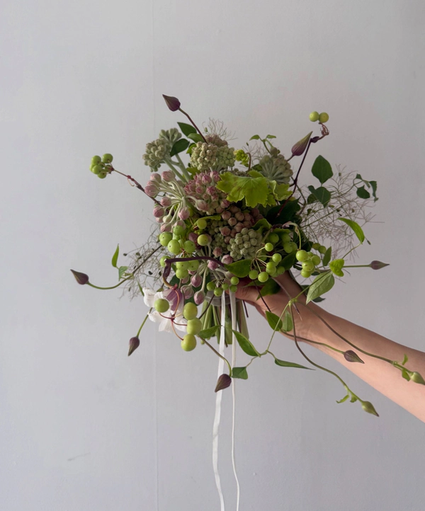 <a href="https://www.instagram.com/flower_batte/">Flower Batte</a>