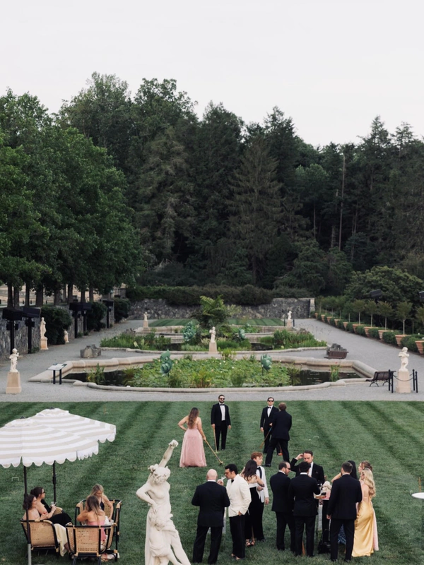 <a href="https://www.instagram.com/biltmoreestate">Biltmore Estate</a>, Photography: <a href="https://www.instagram.com/abbyjiu/">Abby Jiu</a>