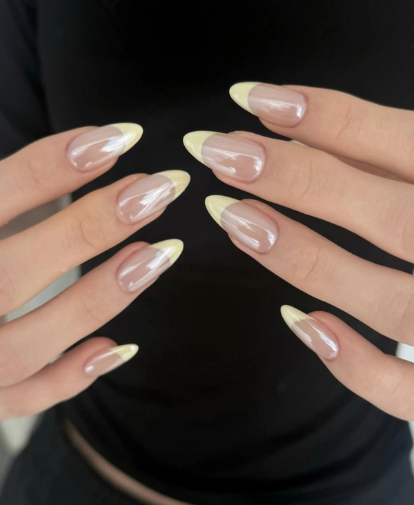 <a href="https://www.instagram.com/p/DbIqWZNyuI0/">Nail Stony</a>