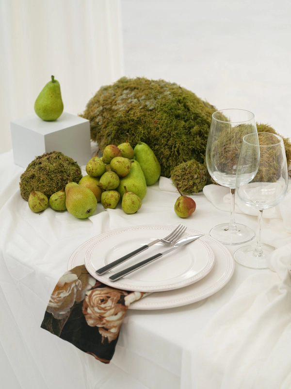 Floral Styling &amp; Photography: <a href="https://www.instagram.com/p/DMqhiZ3N4cs/?img_index=4">Brancoprata</a>