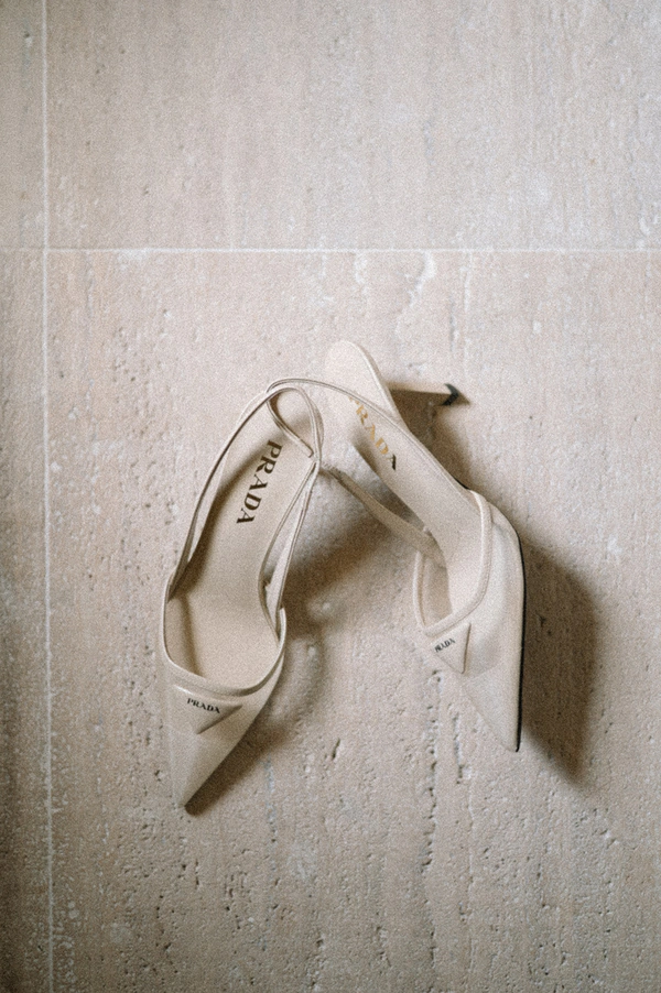 Modern Design Meets Mediterranean Ease at This Rock-Carved Vineyard Wedding in Mallorca
