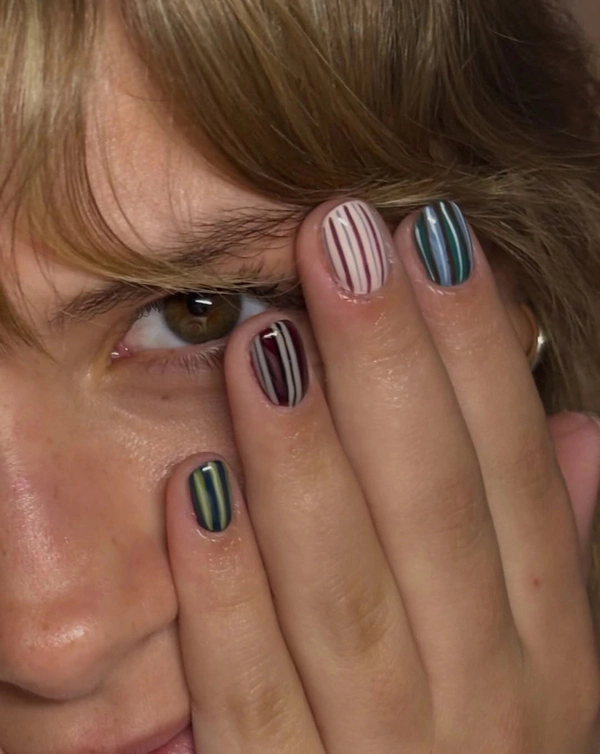 <a href="https://www.instagram.com/p/DTPGRLgEYd6/?img_index=1" target="_blank" rel="noopener noreferrer">Nails With Lil</a>