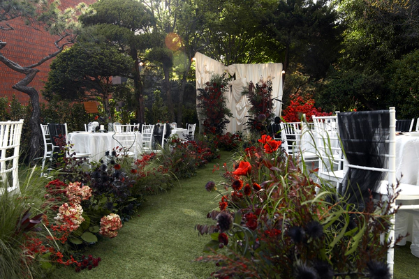 TILTED HANNAM, wedding venues in South Korea — photo 44