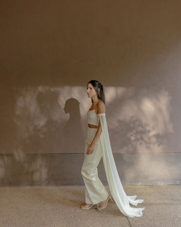 Stylish Beach Wedding Editorial — photo 2