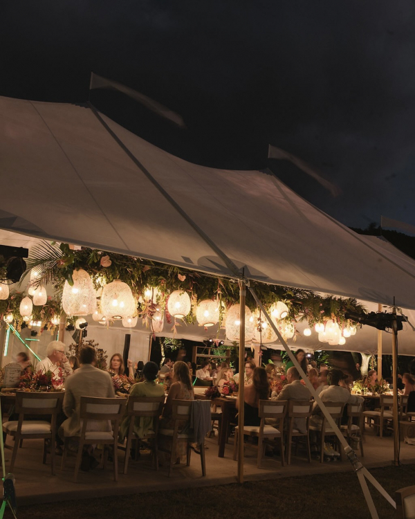 Real Wedding: Chloe & Duncan in Maui | Beach Wedding, Photos