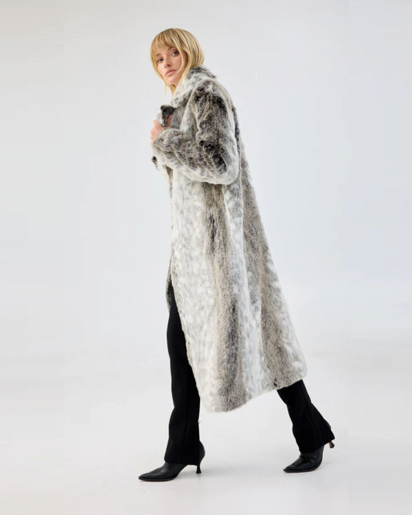 20 Best Women's Faux Fur Coats & Jackets for Winter 2024 | Top Faux Fur Coats