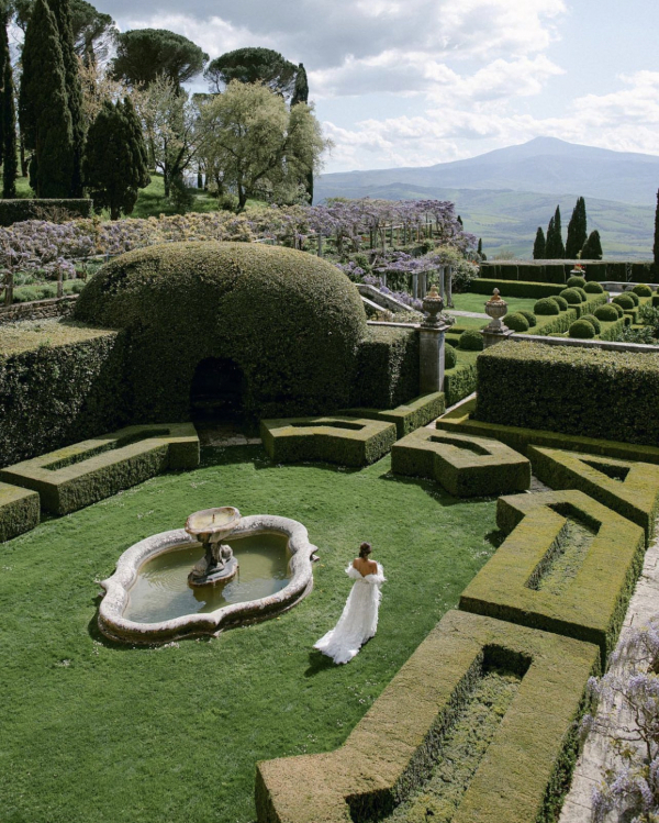 Choosing Your Wedding Date | How to Pick the Best Wedding Date