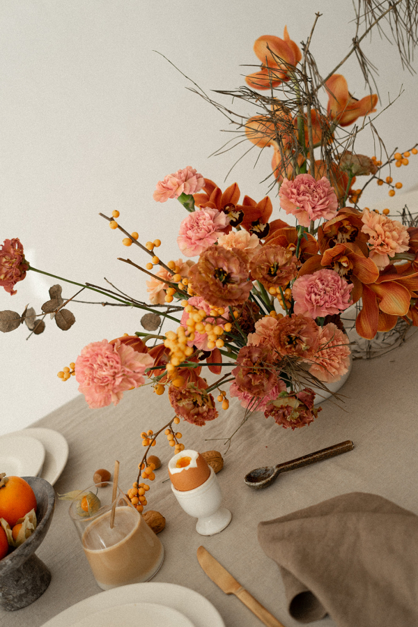 Stylish Tablescapes: Bread Candles, Flowers & Croissants