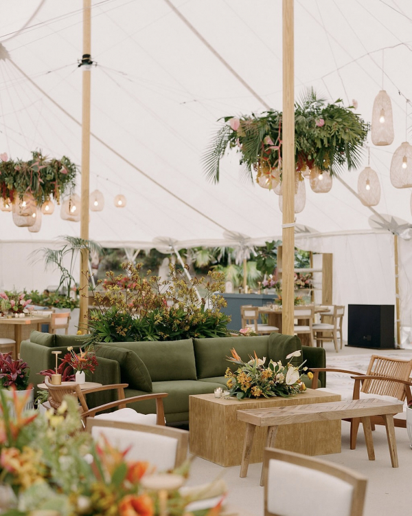 Real Wedding: Chloe & Duncan in Maui | Beach Wedding, Photos