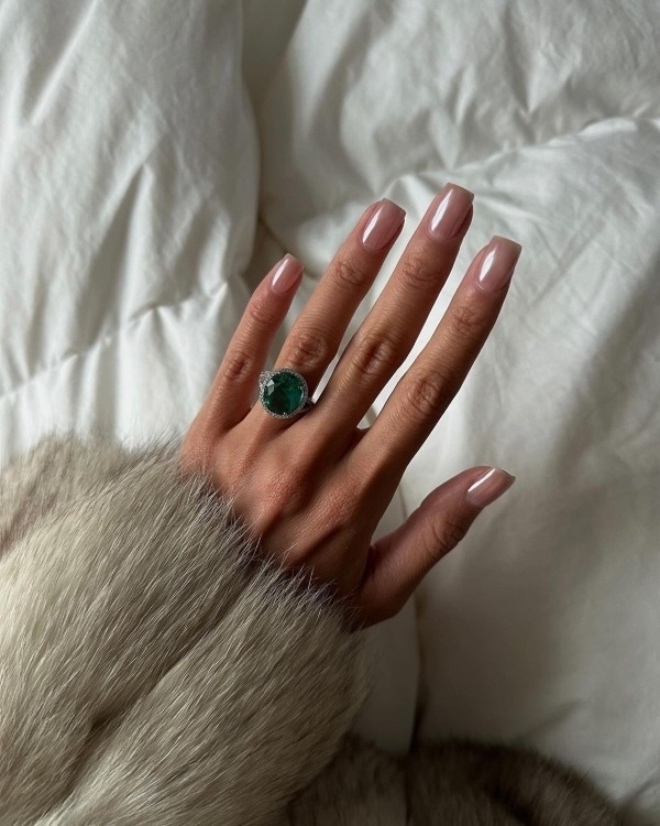 Color Your Love: The Ultimate Guide to Engagement Ring Gemstones