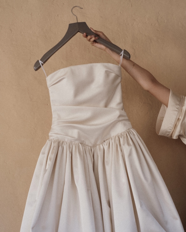 A Romantic Celebration Amidst the Rolling Hills of Umbria